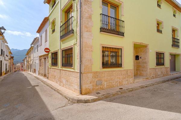 Casa de pueblo en calle del Sequeret photo 1