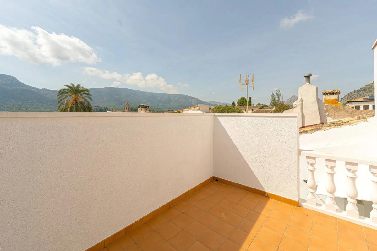 Propiedades en venta y alquiler en España photo 2