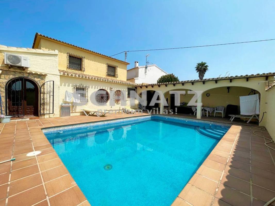 Venta de chalet independiente en Benissa pueblo, Benissa
photo 2