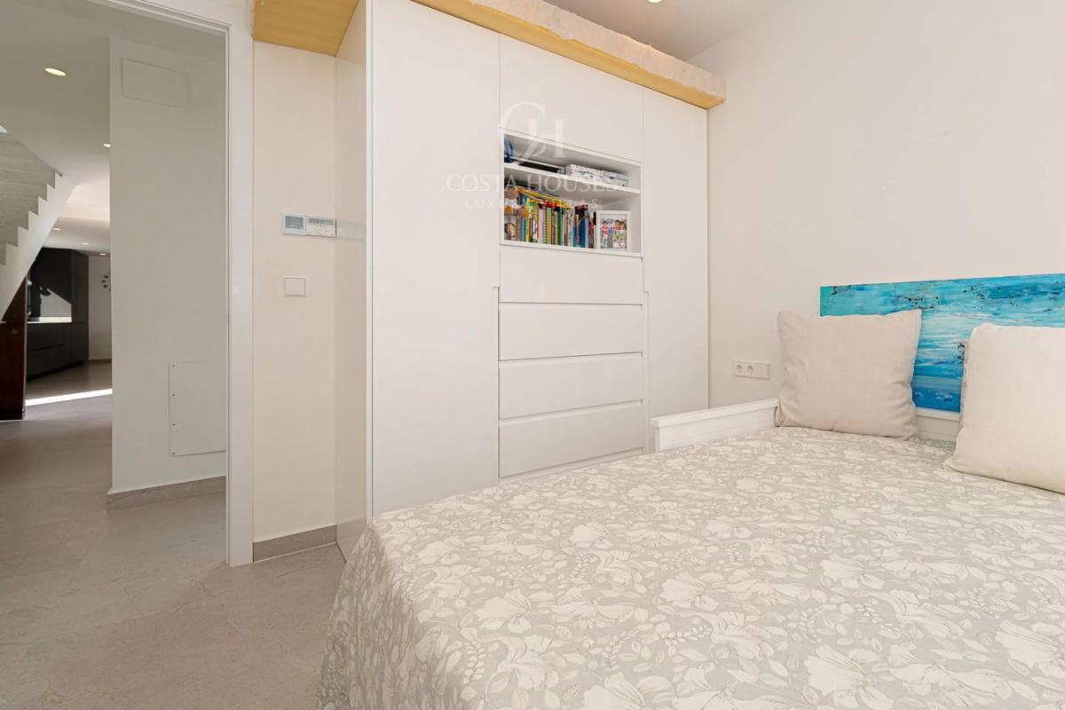 Venta de chalet independiente en Calle Xicaranda, 1, Denia
 photo 2