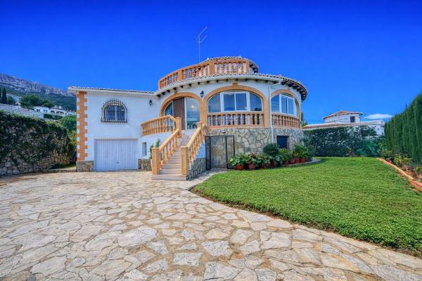 Частный шале на продаже в  La Pedrera-Vessanes, Дения photo 1