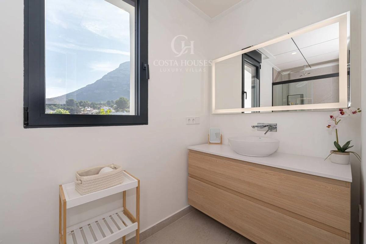 Venta de chalet independiente en Calle Xicaranda, 1, Denia
 photo 3