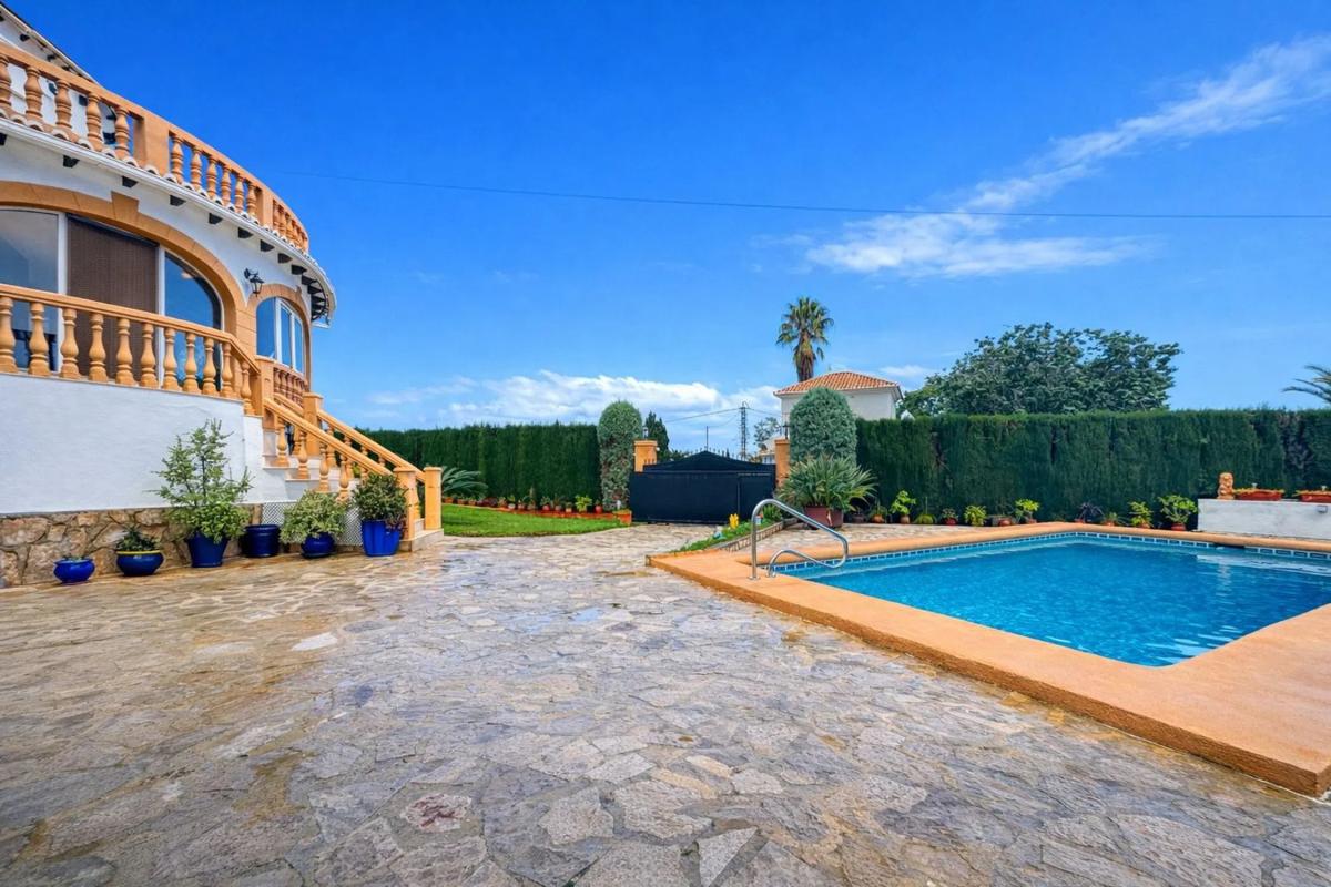 Venta de chalet independiente en La Pedrera-Vessanes, Denia
 photo 2