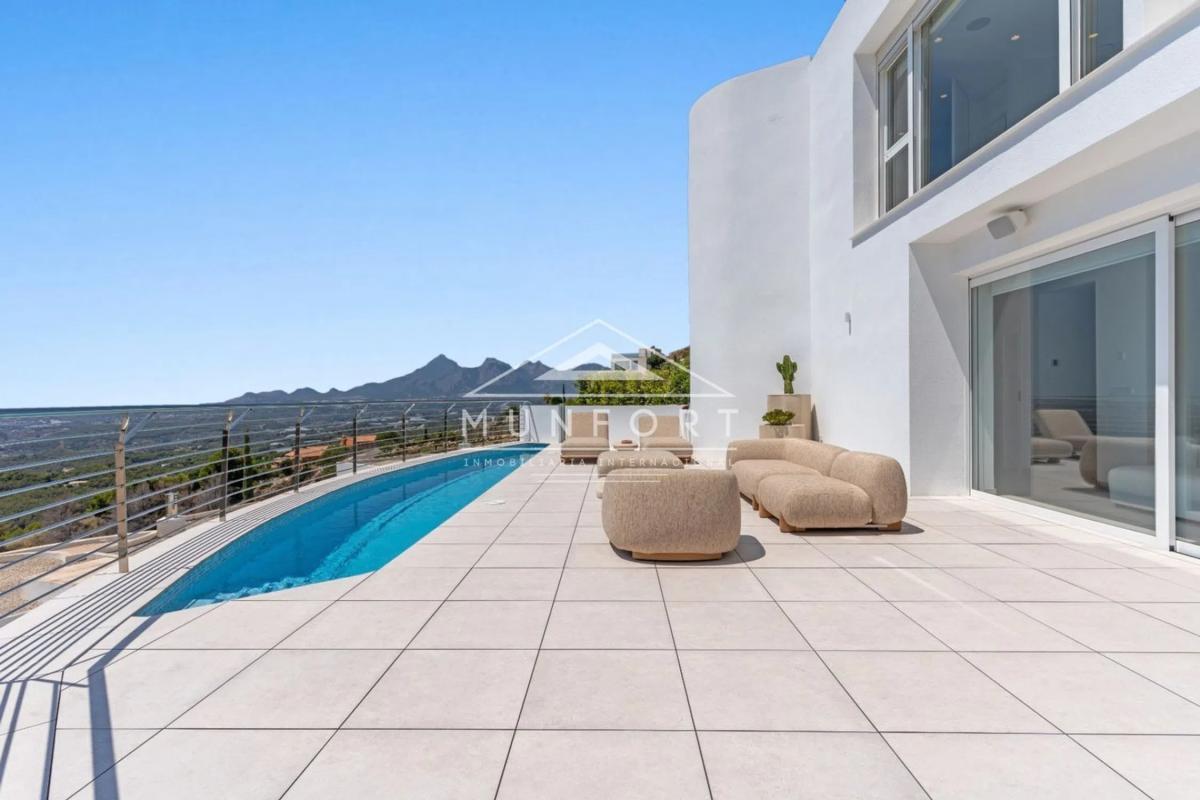 Sprzedaż niezależnego domku jednorodzinnego w  Altea la Vella, Altea photo 2