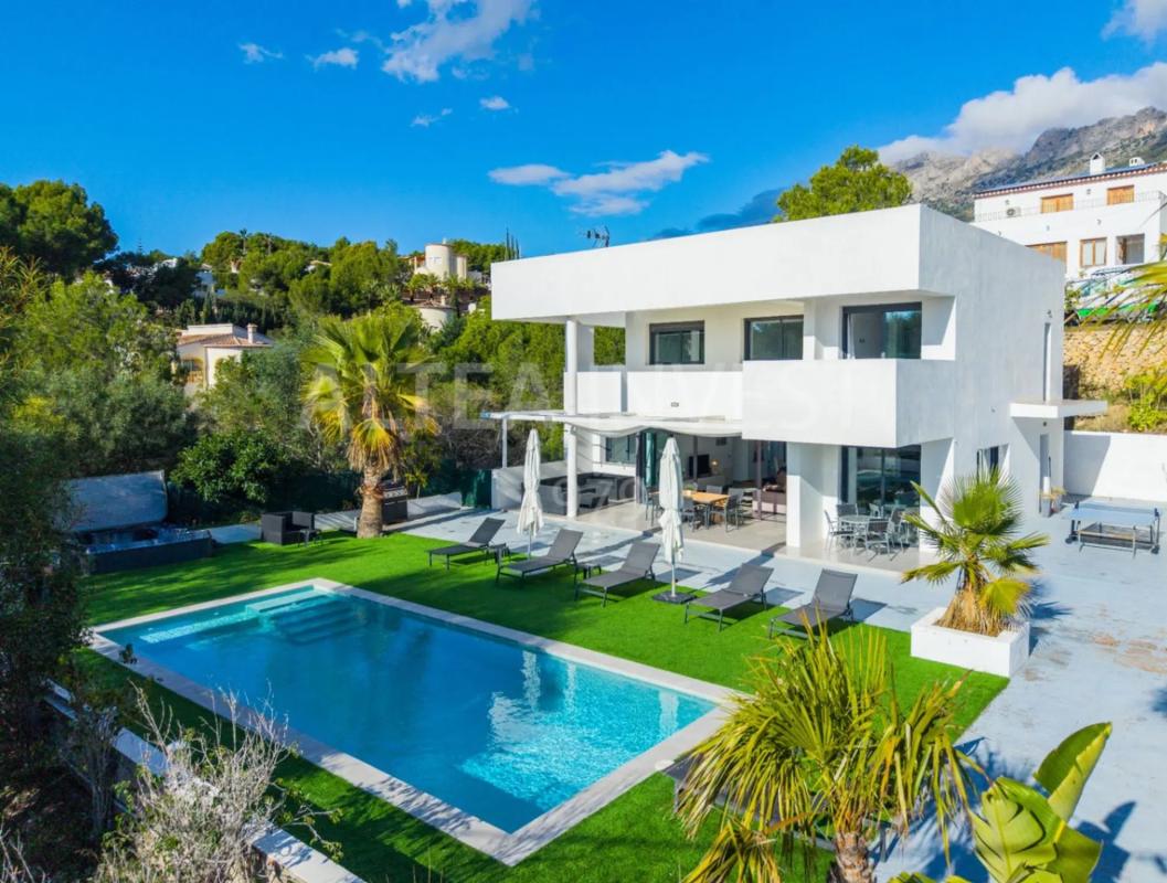Sprzedaż niezależnego domku jednorodzinnego w Altea la Vella, Altea photo 4