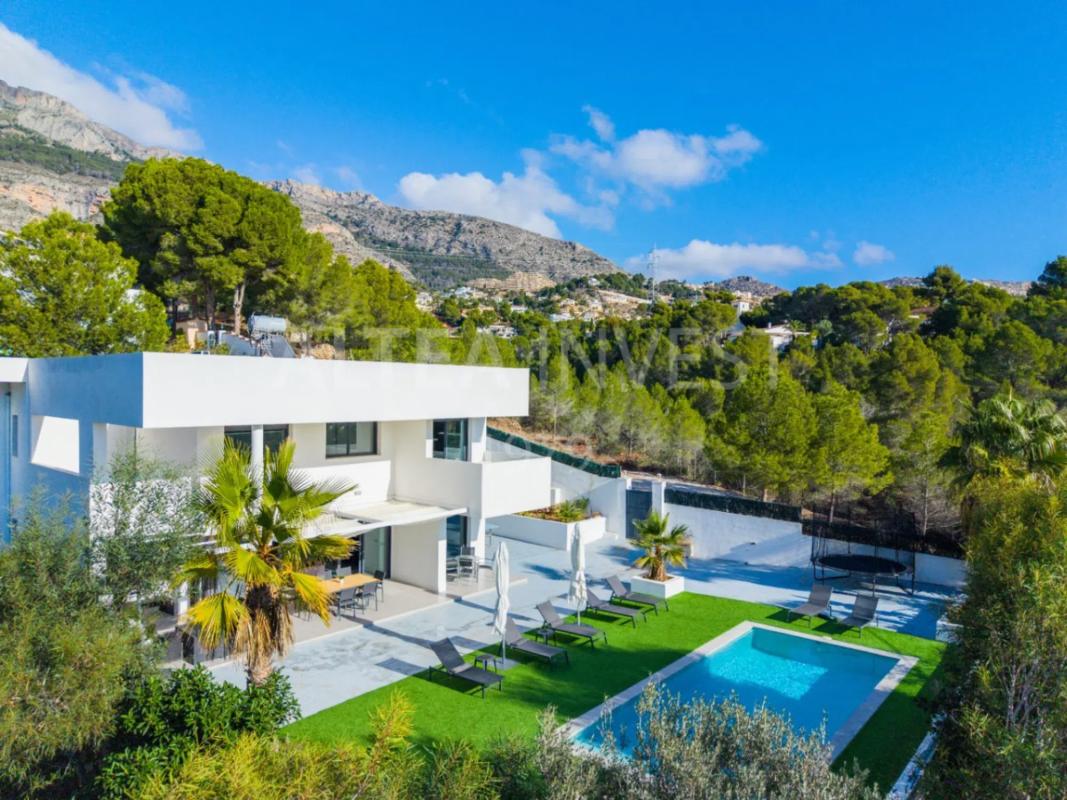 Sprzedaż niezależnego domku jednorodzinnego w Altea la Vella, Altea photo 5