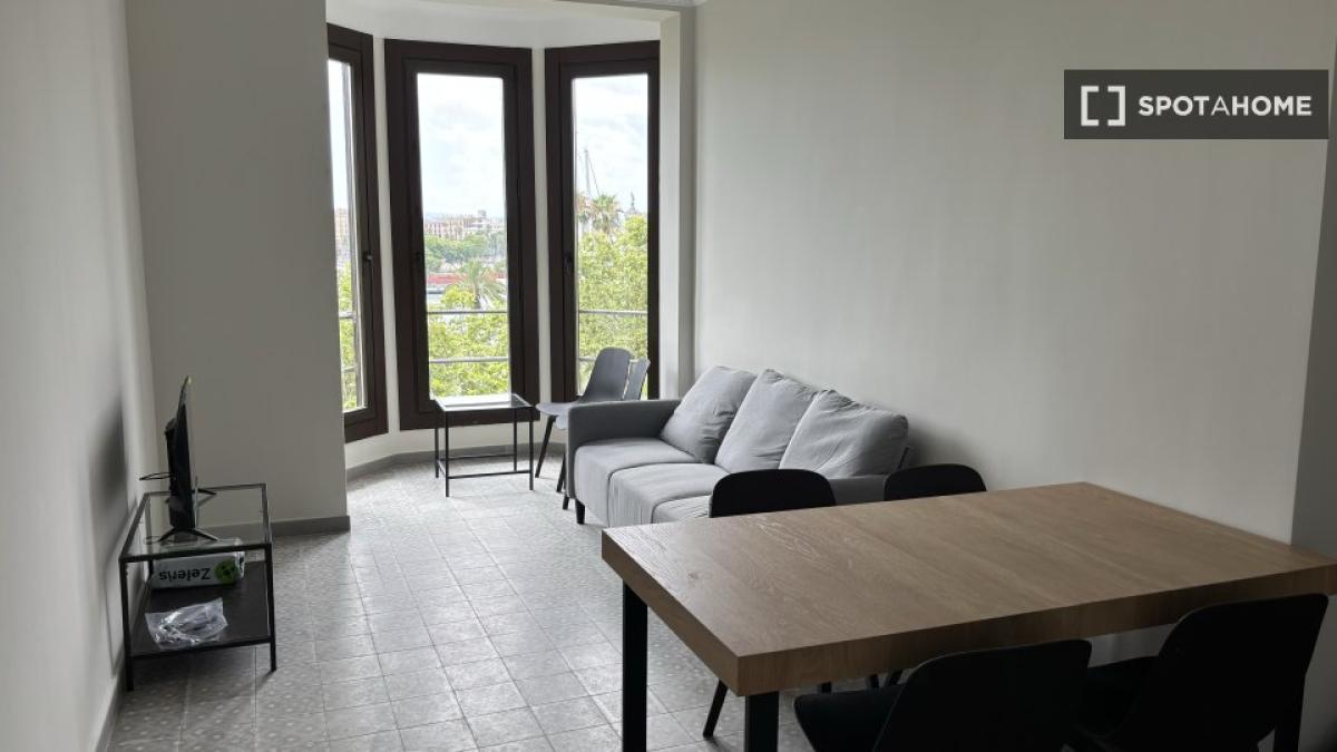 Недвижимость на продажу и в аренду в Испании photo 2