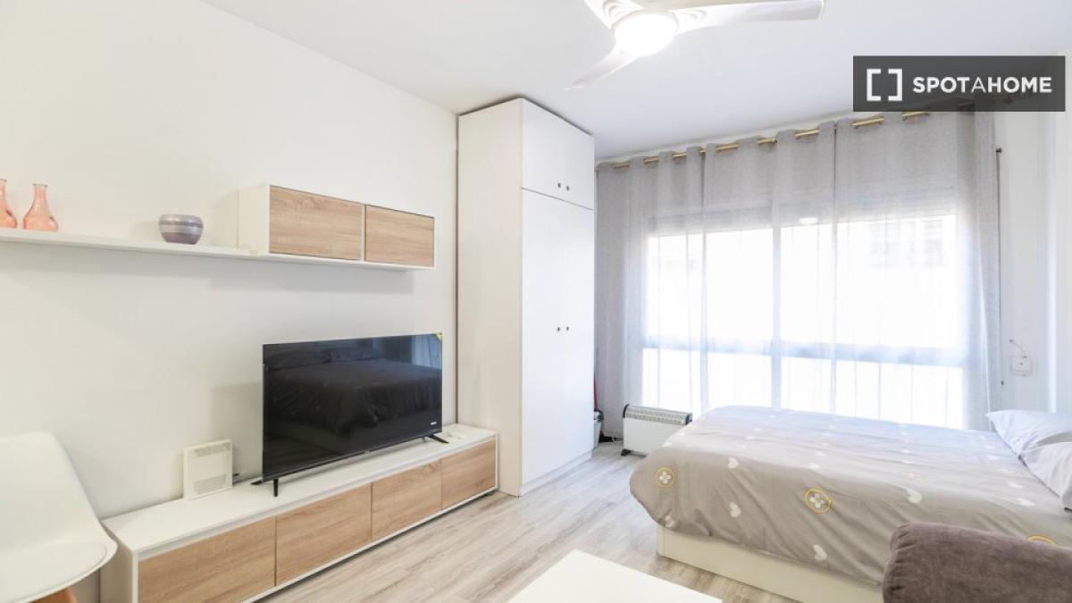 Properties for sale and rent in Spain photo 2