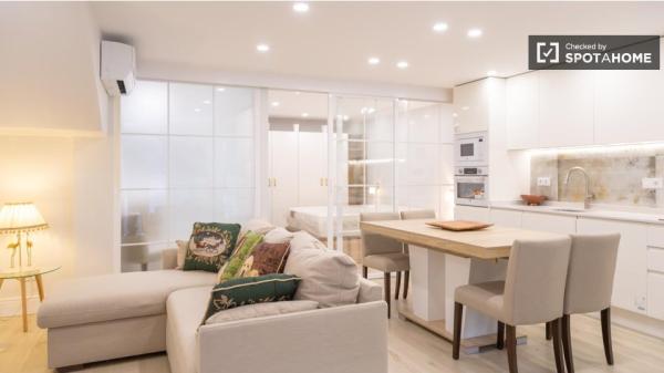 Apartment for rent in C. de Teseo , Madrid photo 1