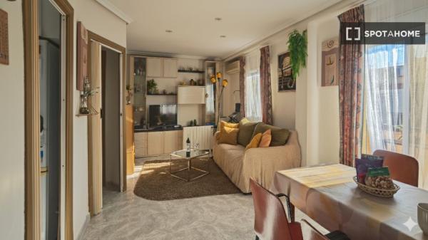 Studio for rent in C. d'Antoni Joan, Valencia thumbnail 2