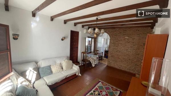 Apartment for rent in C. Algibe de la Vieja , Granada thumbnail 2