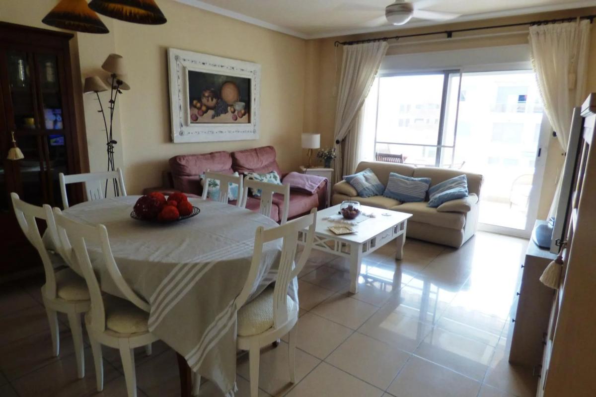Продажа квартиры на Calle de Juan de la Cierva, Эль Кампельо
 photo 3
