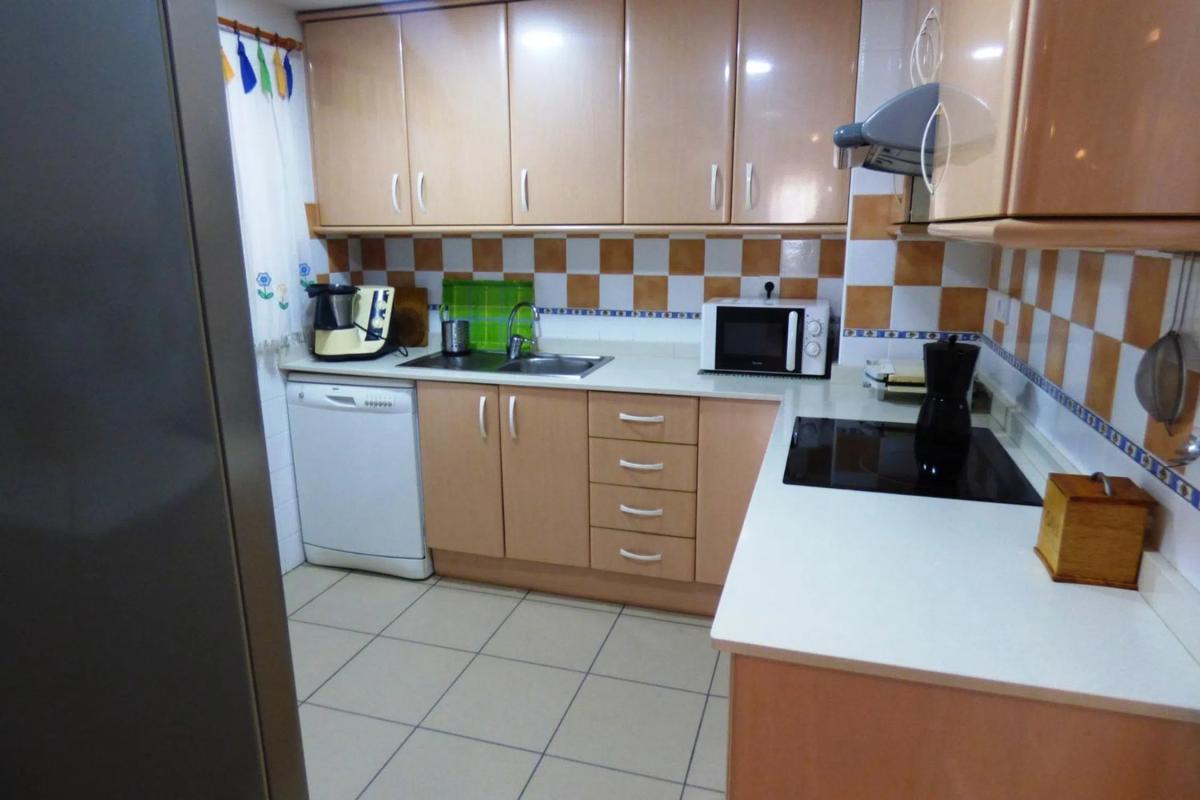 Продажа квартиры на Calle de Juan de la Cierva, Эль Кампельо
 photo 4
