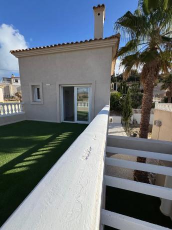Chalet independiente en venta en Pueblo Acantilado - Lanuza, El Campello
photo 1