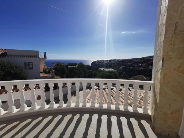 Chalet independiente en venta en Zona Encinas, 78, Benitachell
 photo 2
