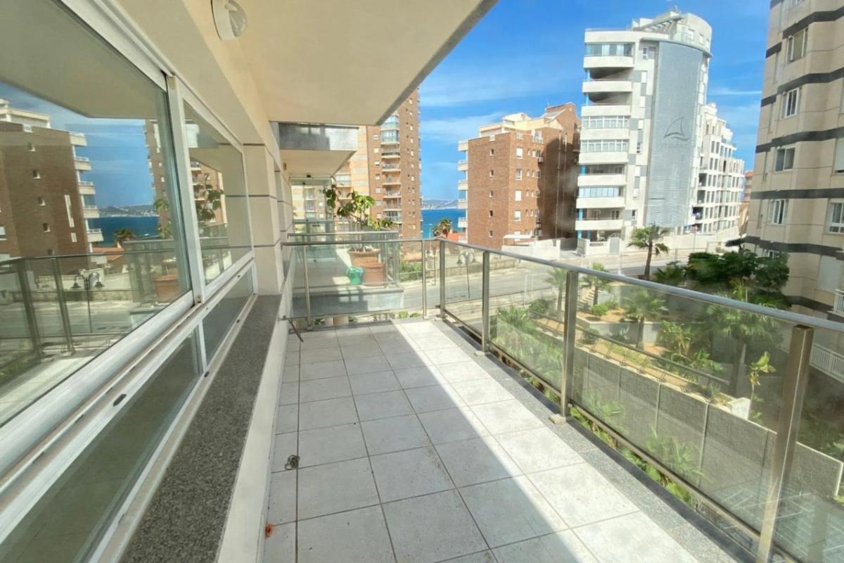 Продажа квартиры на Avenida del Puerto, Кальпе
 photo 2