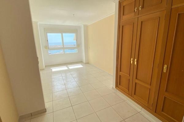 Apartment for sale in  Avenida del Puerto, Calpe photo 3