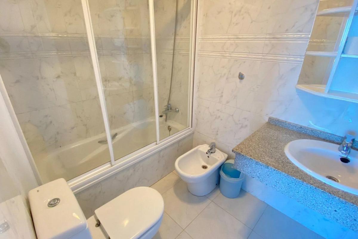 Sale of apartment in Avenida del Puerto, Calpe
 photo 4