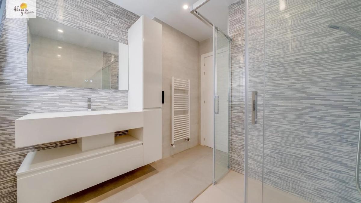 Sale of independent chalet in Cometa-Carrió, Calpe
photo 4
