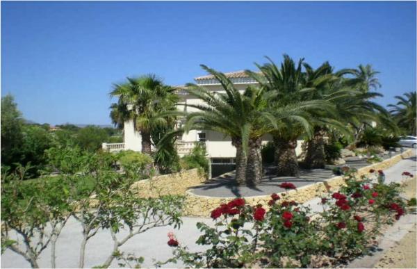 Casa independiente en calle de Alicante thumbnail 1