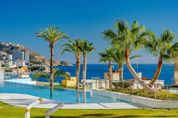 Apartment for sale in Playa de Poniente, Benidorm photo 1