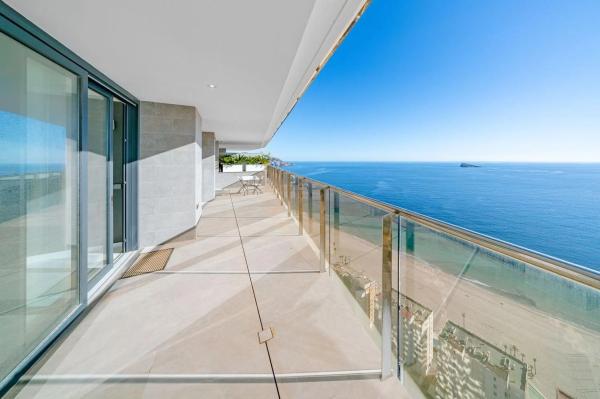 Apartment for sale in  Playa de Poniente, Benidorm photo 4