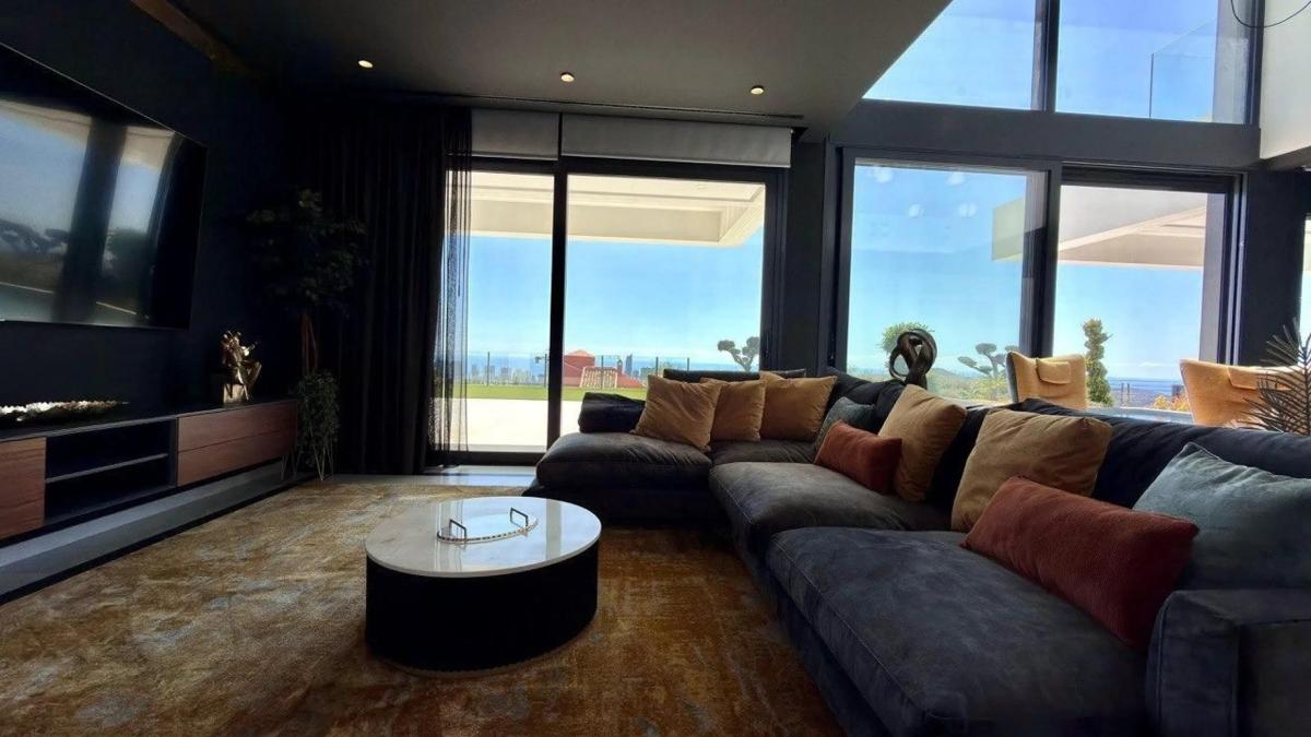 Продажа отдельного шале в  Golf Bahía, Финестрат photo 4