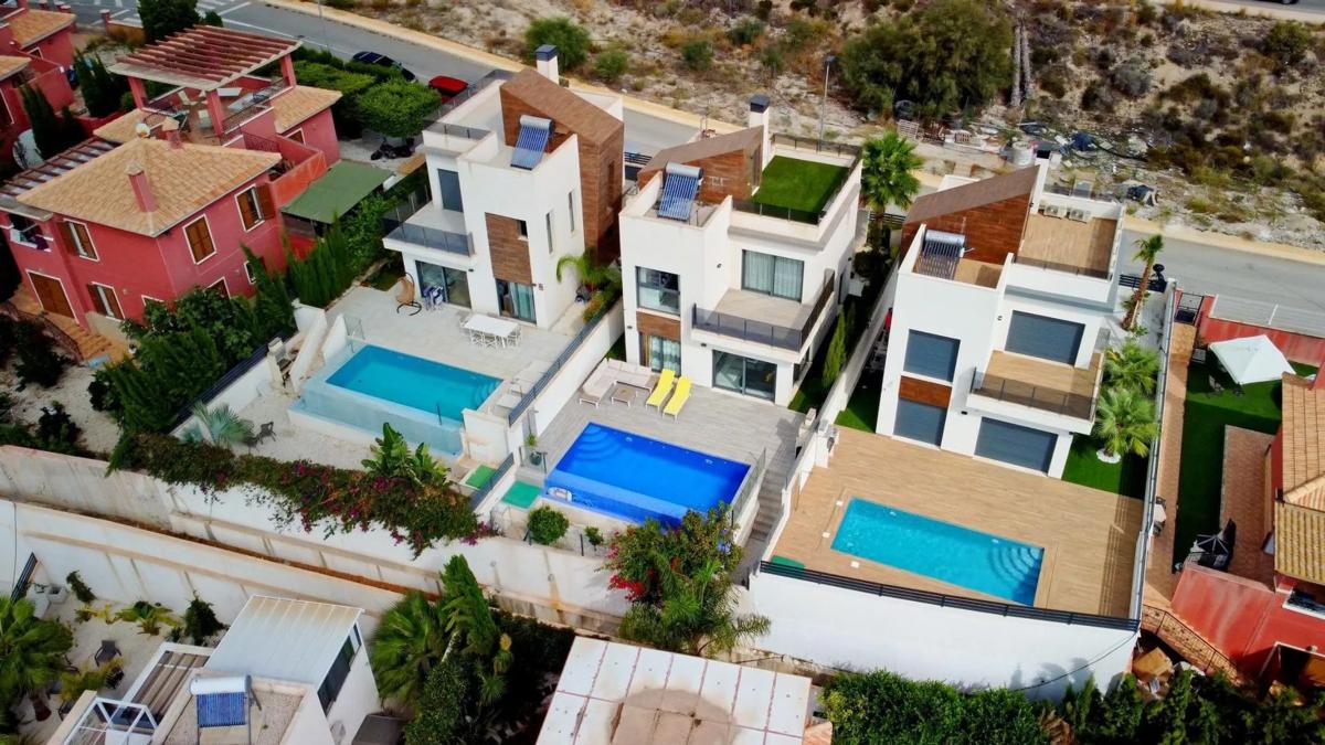 Sale of independent chalet in Avenida de Granada, Finestrat
 photo 2