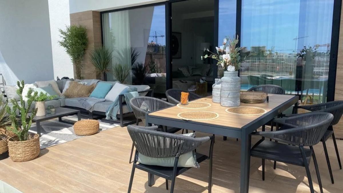 Sale of independent chalet in Balcón de Finestrat-Terra Marina, Finestrat
 photo 2