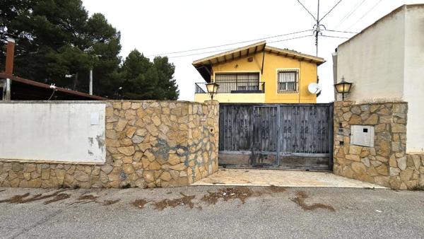 Chalet independiente en venta en Plaza Poligono 4, 120, Sax
 photo 2