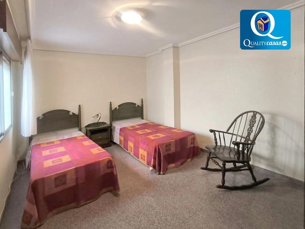 Sale of apartment in El Carril - Paseo de Chapi, Villena
 photo 2