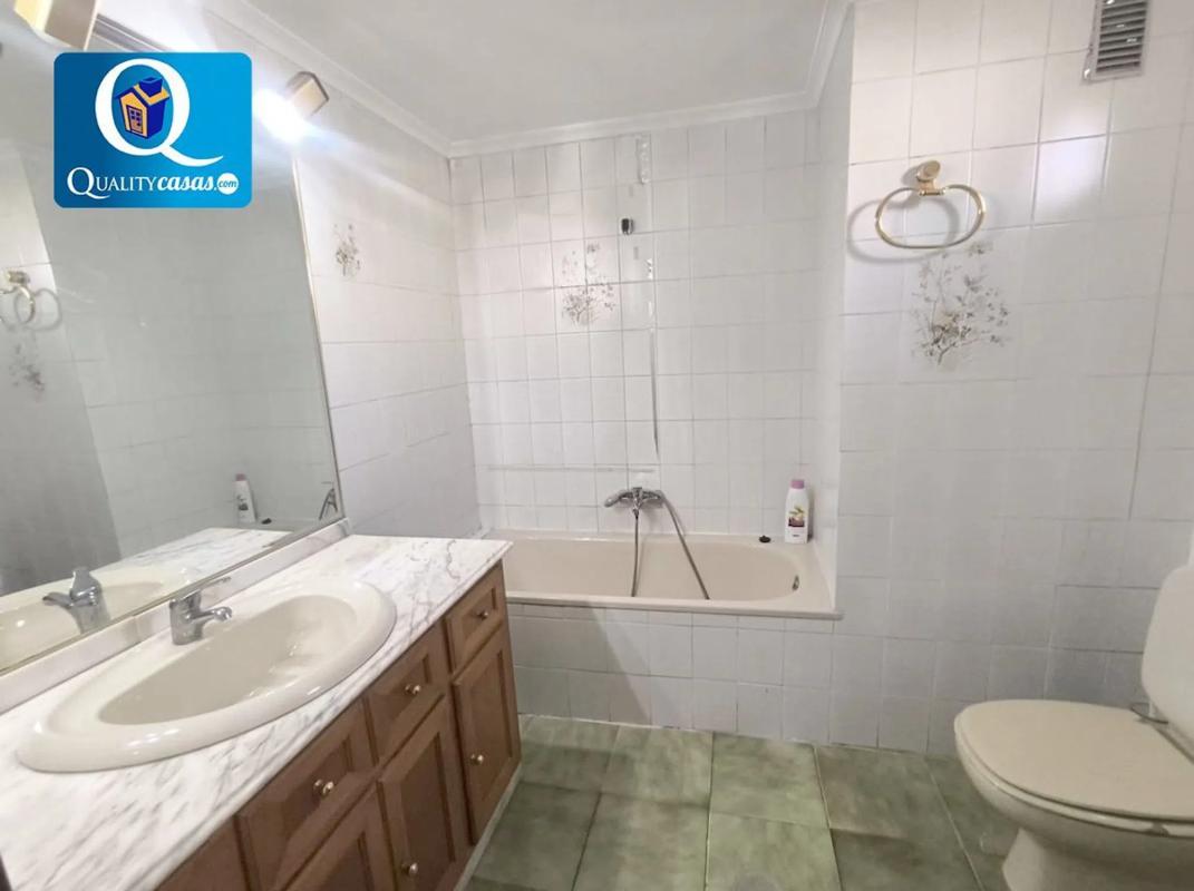 Sale of apartment in El Carril - Paseo de Chapi, Villena
 photo 3