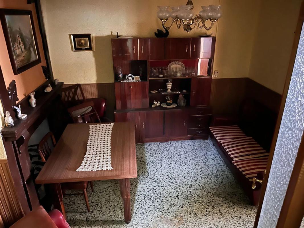 Sale of townhouse in Plaza de les Olles , Biar photo 3