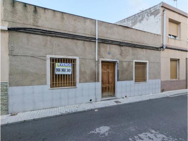 Chalet adosado en venta en  Calle Elda , Sax photo 2