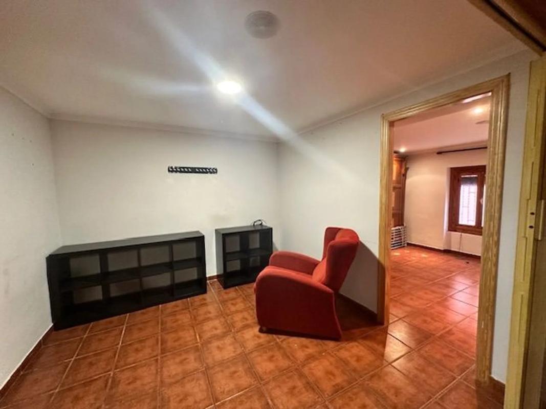 Venta de chalet adosado en  Biar , Biar photo 2