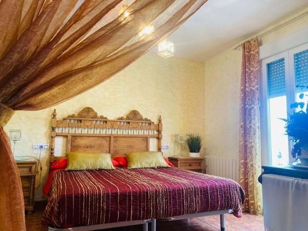 Chalet independiente en venta en Calle Miguel de Unamuno, Salinas
thumbnail 1
