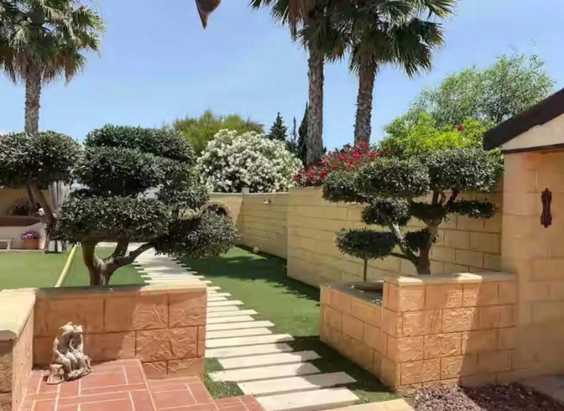 Sale of independent chalet in Partida Moco el Gp. 7, Albatera
photo 4