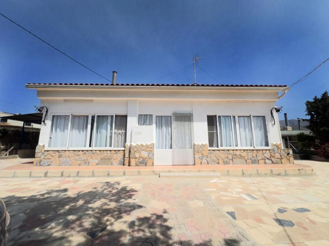 Sale of independent chalet in Partida Lomas Gp. 2, 117, Albatera
photo 4