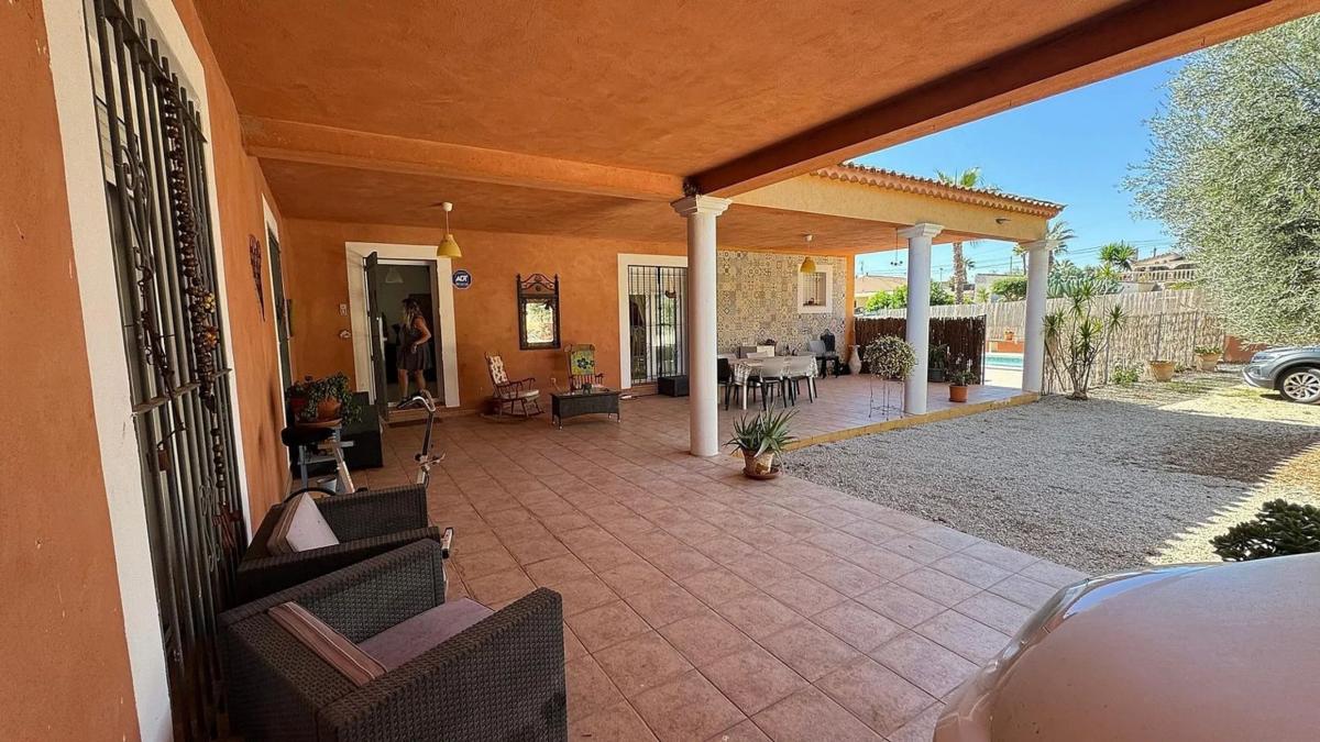 Sale of independent chalet in Albatera, Albatera
photo 5