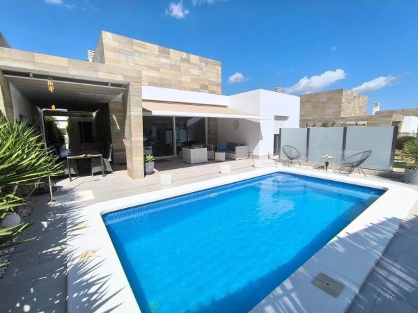 Independent chalet for sale in Algorfa, Algorfa
photo 1