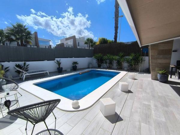 Independent chalet for sale in Algorfa, Algorfa
thumbnail 2