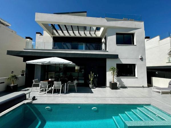 Independent chalet for sale in Algorfa, Algorfa
photo 1