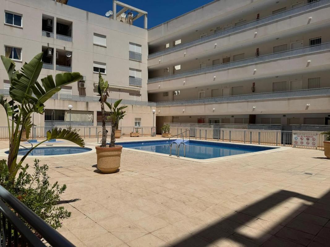 Sale of apartment in Calle Republica Argentina, Almoradí
 photo 2