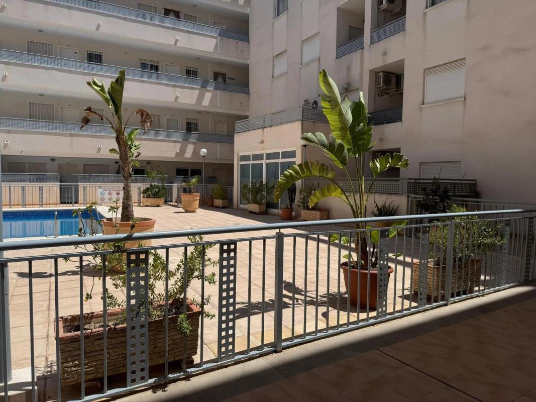 Sale of apartment in Calle Republica Argentina, Almoradí
 photo 5