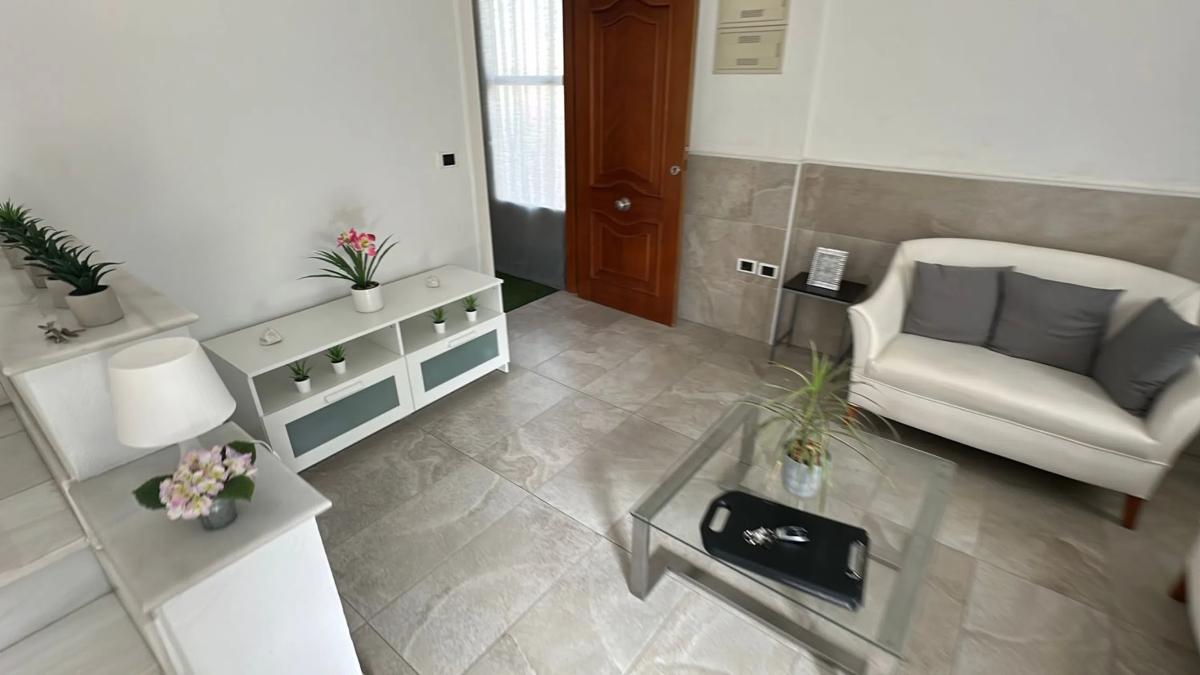 Venta de chalet adosado en  Calle Gaviotas , Almoradí photo 3