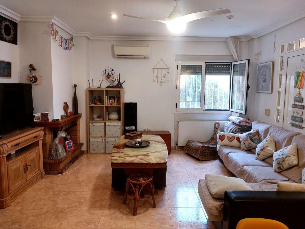 Sale of townhouse in  Benferri , Benferri photo 3