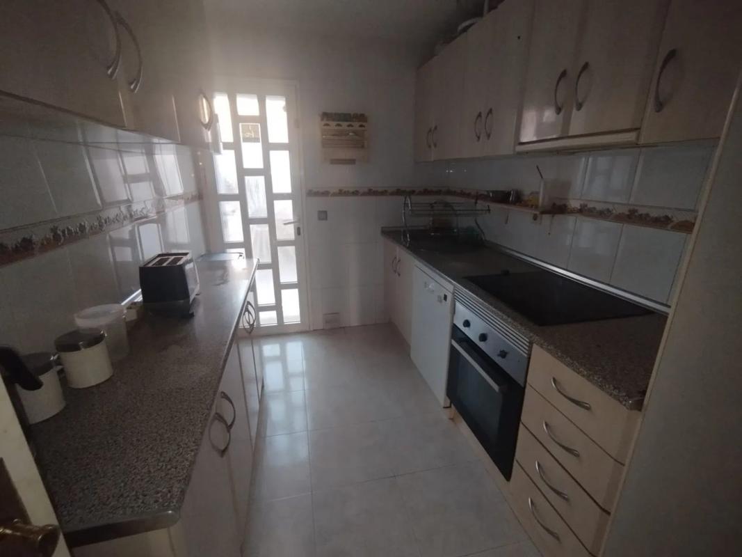 Venta de chalet adosado en  Calle Pablo Picasso , Benijofar photo 4