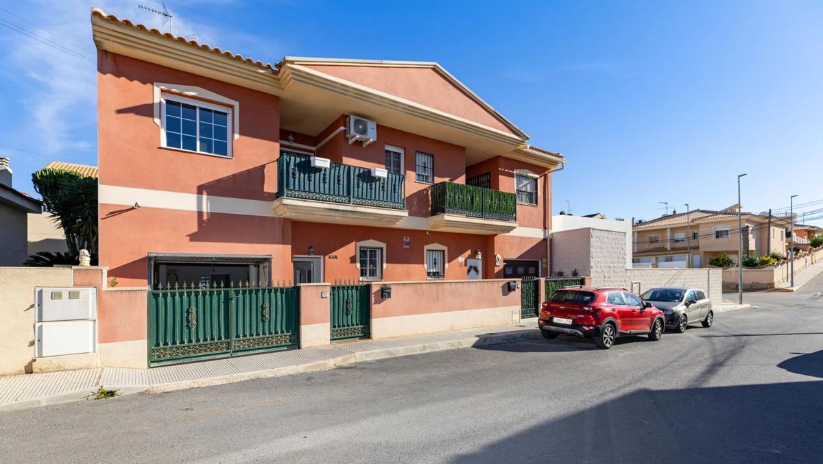 Недвижимость на продажу и в аренду в Испании photo 1