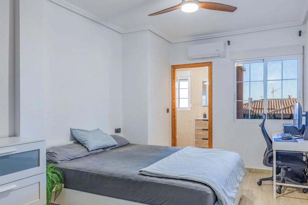 Недвижимость на продажу и в аренду в Испании photo 4