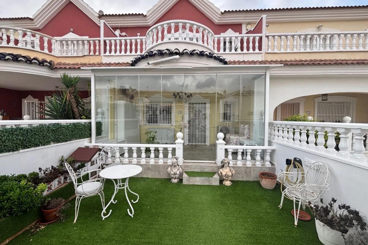 Недвижимость на продажу и в аренду в Испании photo 3